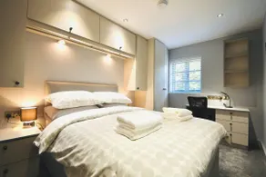 Luxury Two Bed Suite - Walk to Trentham Gardens! - Image 5