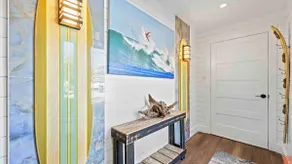 The Surf House: Stylish 2BR Haven - Image 5