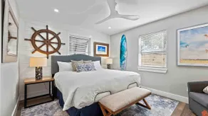 The Surf House: Stylish 2BR Haven - Image 4
