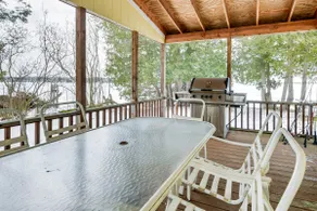 Waterfront North Hero Home w/ Screened Porch - Image 2