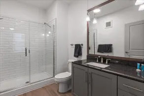 City Views & Style—Cincy Condo by Hot Spots - Image 4