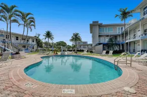 Serene Seaside Escape: 1BR Bliss! - Image 5