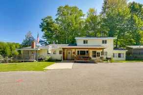Lakefront Suring Home w/ Pool Table + Views! - Image 3