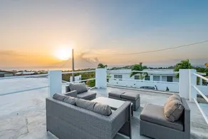 Casa Mariposa - Hilltop home with Pool and Rooftop - Image 2