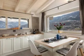 Apartamento 'Residence Soleluna - Loft Sirio' con vistas a la montaña y terraza privada - Image 4