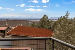 Private 2-King Luxury Cabin at Brasada Ranch: pools, golf, hot tubs and more! - Image 2