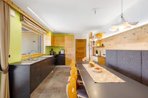 Apartamento 'Carpe Diem' com vista para a montanha, terraço privado e acesso Wi-Fi - Image 5