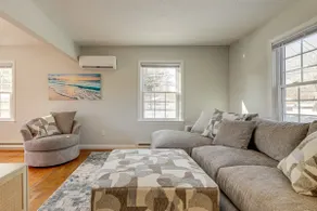 Niantic Duplex w/ Deck < 1 Mi to Beach + Boardwalk - Image 5