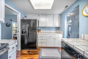 8-Guest Marina Beach Home Near Monterey Bay - Image 4