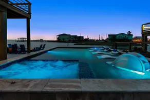 5BR Canalfront Paradise with Pool, Sleeps 12 - Image 5