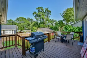 Game Day Cottage- 3.2 miles to UA- Fenced in yard - Image 3