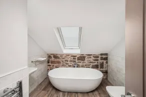 The Stables - unique conversion with hot tub! - Image 5