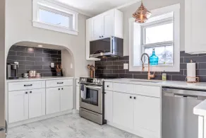Spacious 4BR Home for Families & Pets - Image 3