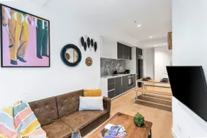 A Spacious & Lux Apt for 5 Next to Southern Cross - Image 5