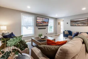 Fun-Filled Liberty Call w Porch, Parking, Gaming - Image 5