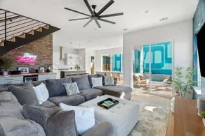 Howdy House | Heated Pool | Gas Grill | Sleep16+ - Image 3