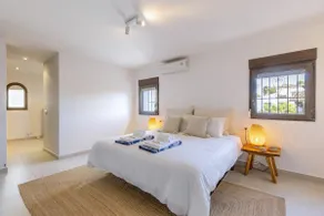 Casa Banyan - Elevated elegance - Image 4