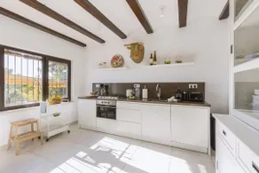 Casa Banyan - Elevated elegance - Image 3