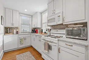 Cozy Linden Hills Home Near Lake Harriet & Cafés - Image 5