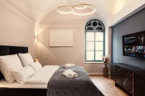 NEW LUXUS Suite I TWO Kingbeds I Center - Image 2