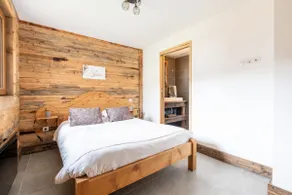 The Deer Cabin - Image 2