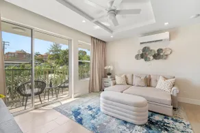 The Crescent at Coral Beach 101 condo - Image 2
