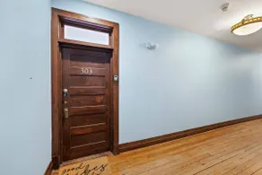 Chic Modern Apartment in Downtown Galveston - Image 5