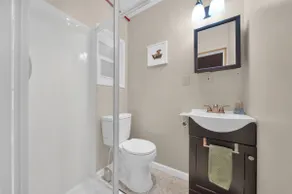 Cozy 1BD Beach Retreat, 2Bath - Image 5