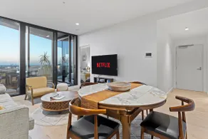 Zi apartments - Balcony, Bayview, Sauna & Pool - Image 4