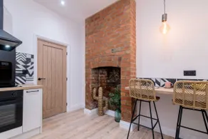 1-Bed Apartment Rugby - Image 5