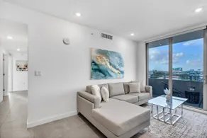 Gorgeous 3-Bed Retreat Mins from Bayside and Parking - Image 3