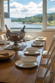 4BR Luxury Townhouse l Pet Friendly l Lake Views - Image 5
