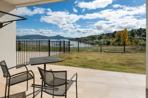 4BR Luxury Townhouse l Pet Friendly l Lake Views - Image 4