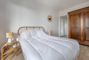 Apartment for 3 facing the sea, beach + swimming pool - Image 5
