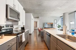 Exclusive 3BR with Views, Ideal for Tourists - Image 2