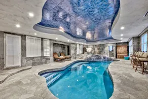 Luxe10 Bear Claw Estate Lakeview W Pool - Image 3