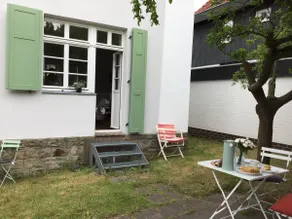 House in front of the Schöneberger Tor - Image 5