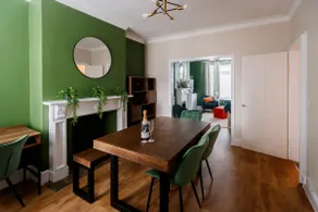 GreenHouse 3 bed house, Contractors, Families - Image 4