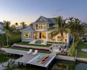 Luxury Bayfront Retreat, Steps to Beach - Image 2