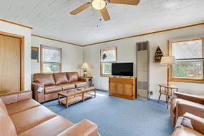Lake Champlain Cottage w/ Deck & Sunset Views! - Image 4
