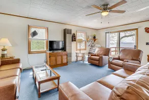 Lake Champlain Cottage w/ Deck & Sunset Views! - Image 3