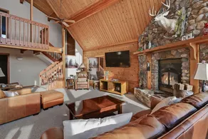 Lodge w/ Indoor Pool, Along Devil's Lake Park - Image 4