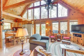 Peaceful Cabin w/ Hot Tub: 11 Mi to Blue Ridge! - Image 5