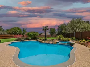 Southern Charm & Luxury Living - BBQ & Pool - Image 2