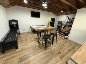 Getaway House | St Charles 4BR Sleeps 11 Game Room - Image 2