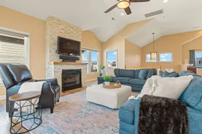 Waterfront,Pool,Game Room,Beach,DeepWaterAccess - Image 2