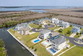 Waterfront,Pool,Game Room,Beach,DeepWaterAccess - Image 3