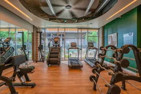 DT Escape with Pool Gym Parking WD Balcony - Image 3