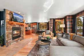 Kindred: reimagined forest retreat with hot tub - Image 2