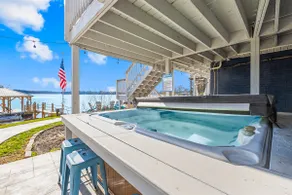 Hot Tub, 360 Lake Views, Movie Theatre, King Suite - Image 3
